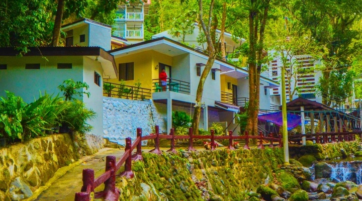 Panicuason Hot Springs Resort